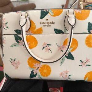 Kate Spade purse and matching wallet.